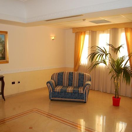Venus Park Hotel Castel Volturno Esterno foto