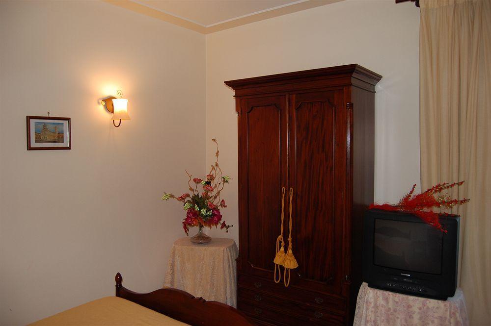 Venus Park Hotel Castel Volturno Esterno foto