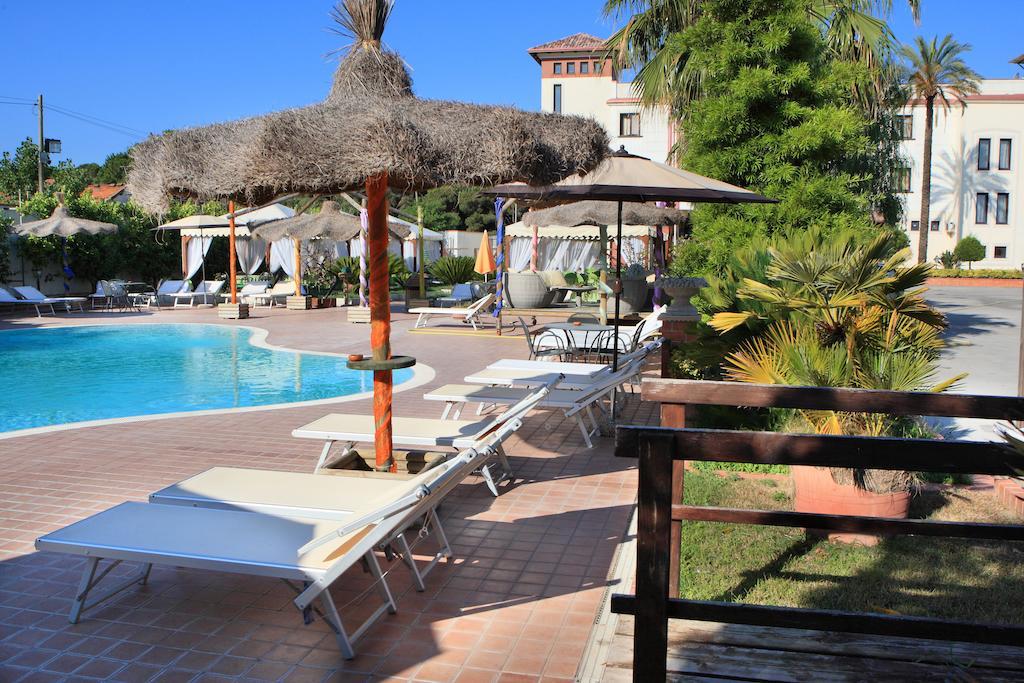 Venus Park Hotel Castel Volturno Esterno foto