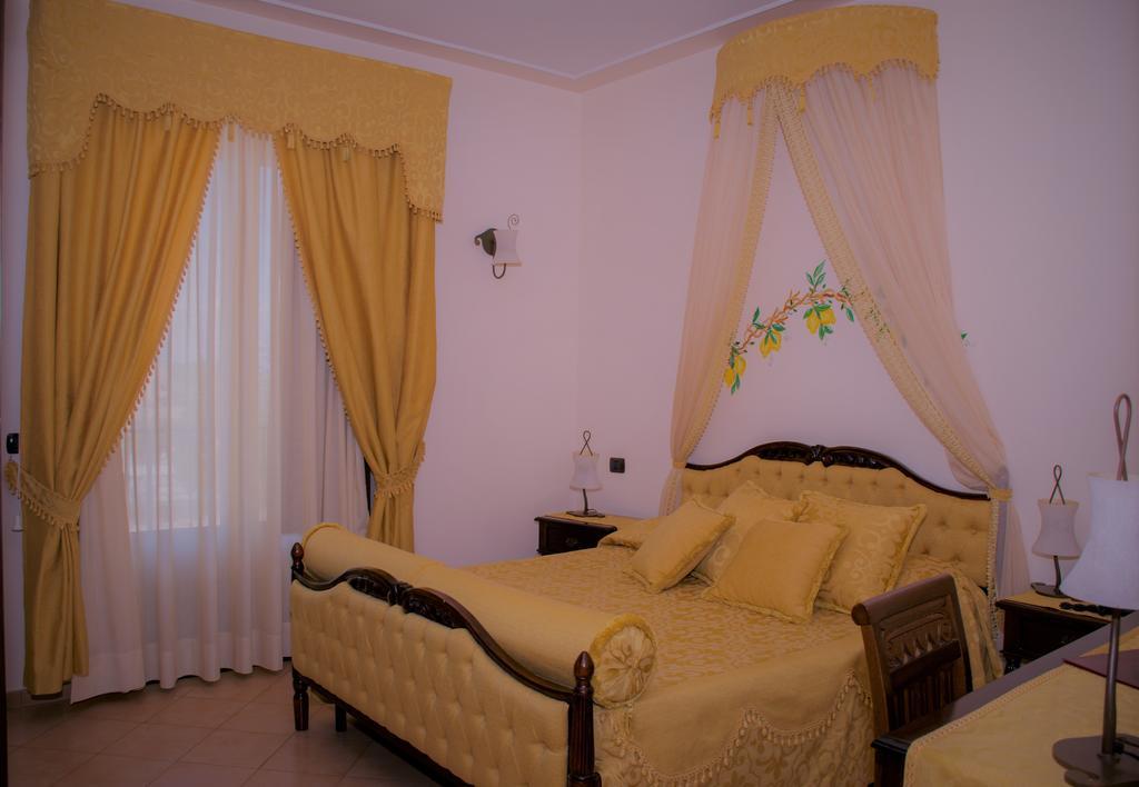 Venus Park Hotel Castel Volturno Esterno foto